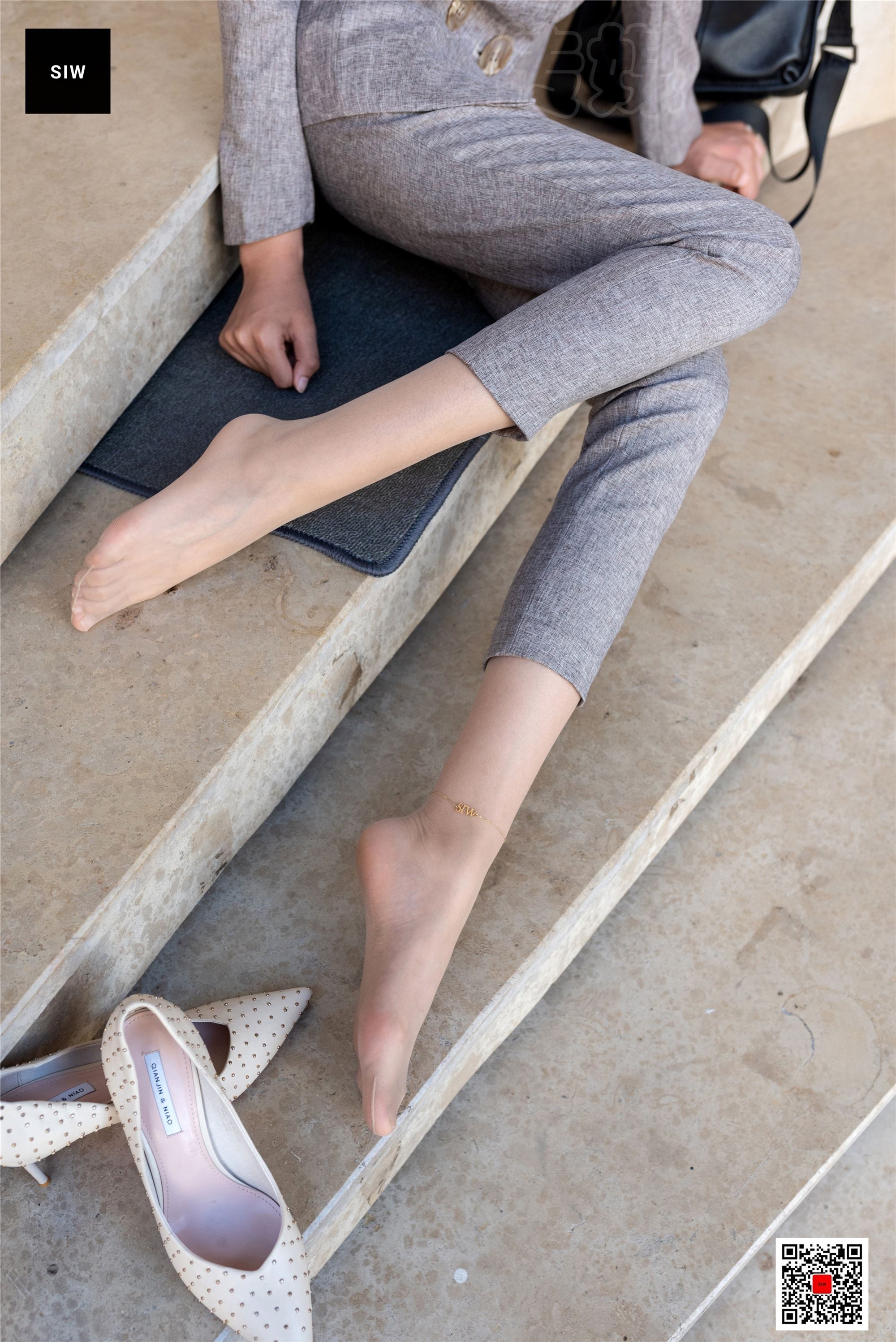 SIW斯文传媒 066 灰咖毛呢双排扣西装七分裤套装 - 嘉慧